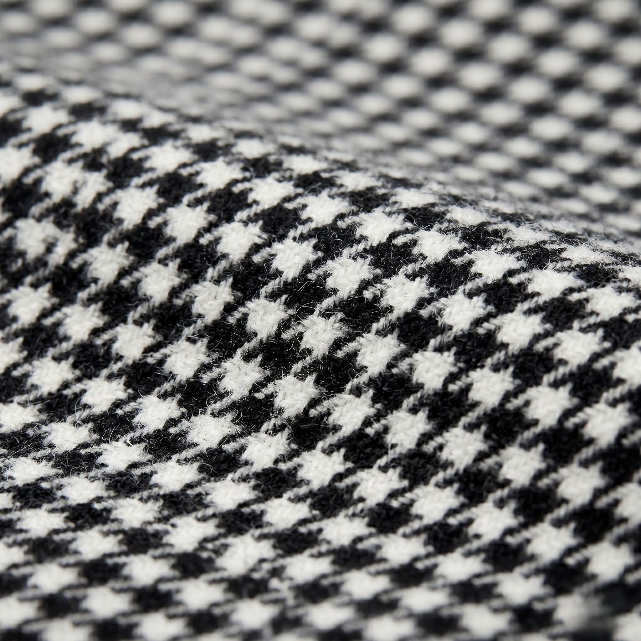 Merino Wool Houndstooth Scarf